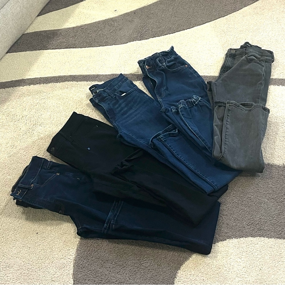 Bundle!!!! of 5 Express Black and Blue  Jeans
Excellent condition!!